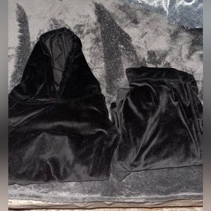 Selling my set everlast tracksuit